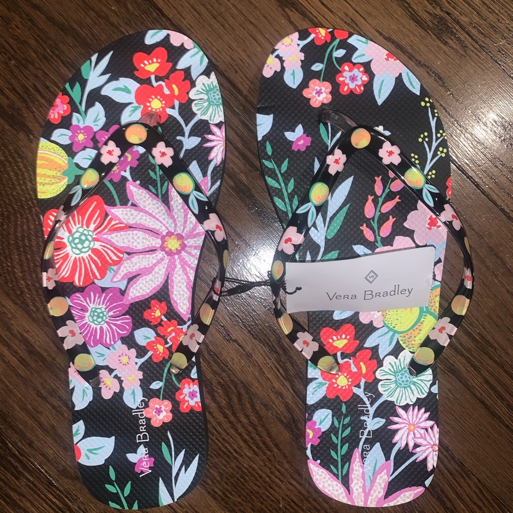VERA BRADLEY SANDALS